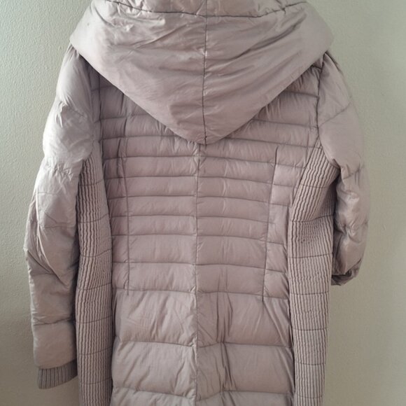 Tahari Hooded Long down puffer coat.  Soft buff/taupe color.  Women's size XL. - Picture 3 of 9